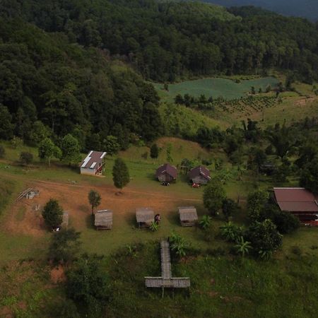ไร่นิธิสุนทร Nithisoonthon Farmstay Mae Hong Son Zewnętrze zdjęcie