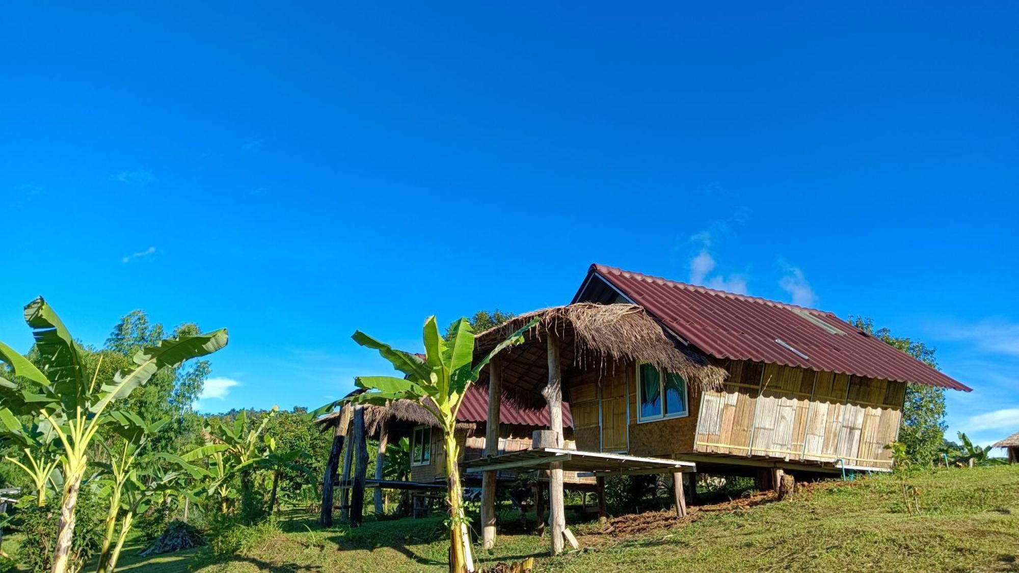 ไร่นิธิสุนทร Nithisoonthon Farmstay Mae Hong Son Zewnętrze zdjęcie