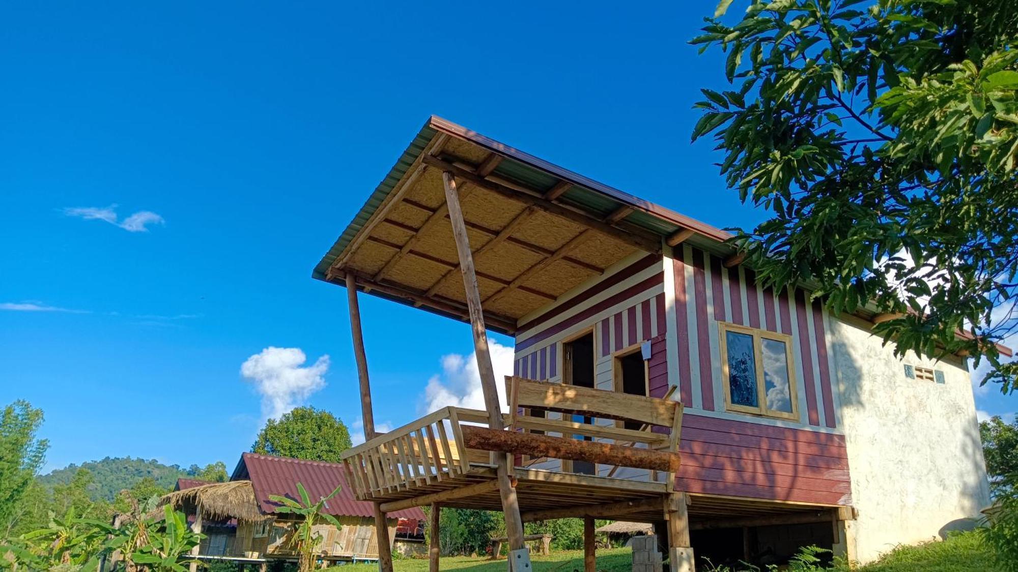 ไร่นิธิสุนทร Nithisoonthon Farmstay Mae Hong Son Zewnętrze zdjęcie
