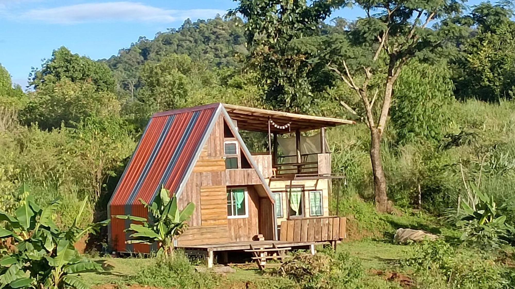 ไร่นิธิสุนทร Nithisoonthon Farmstay Mae Hong Son Zewnętrze zdjęcie