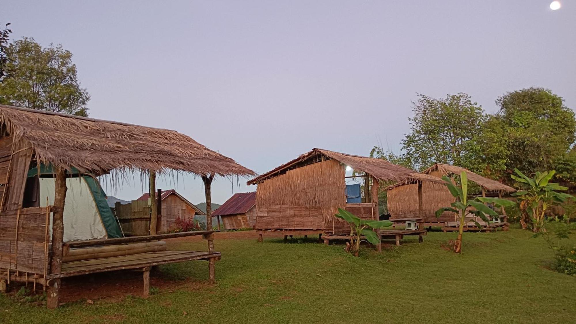 ไร่นิธิสุนทร Nithisoonthon Farmstay Mae Hong Son Zewnętrze zdjęcie