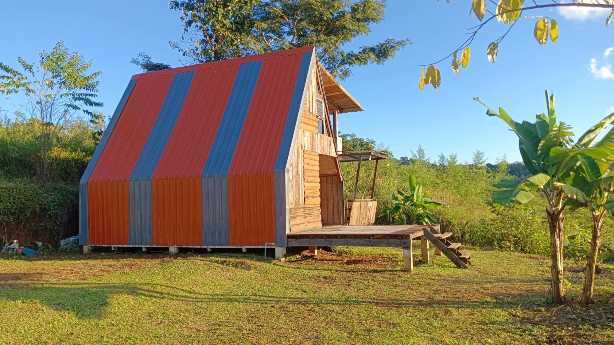 ไร่นิธิสุนทร Nithisoonthon Farmstay Mae Hong Son Zewnętrze zdjęcie