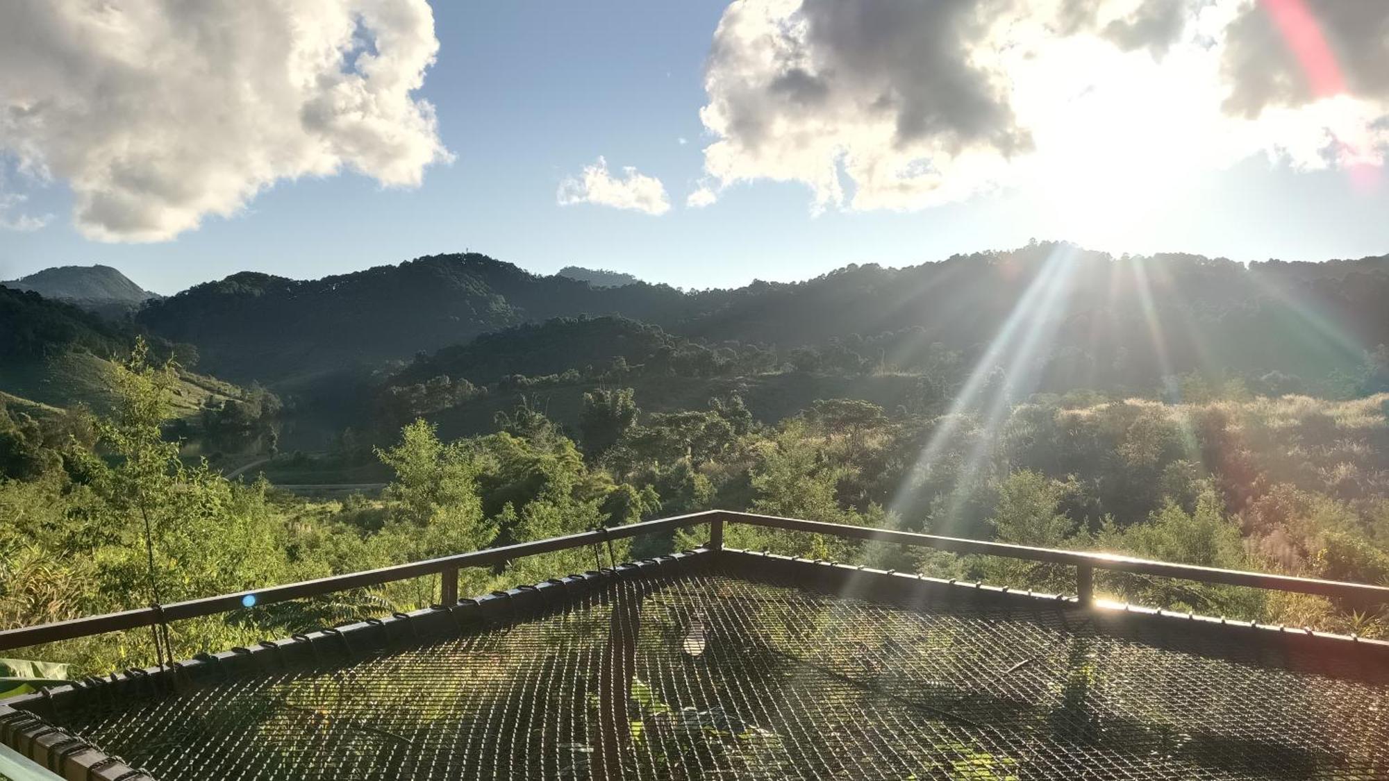 ไร่นิธิสุนทร Nithisoonthon Farmstay Mae Hong Son Zewnętrze zdjęcie