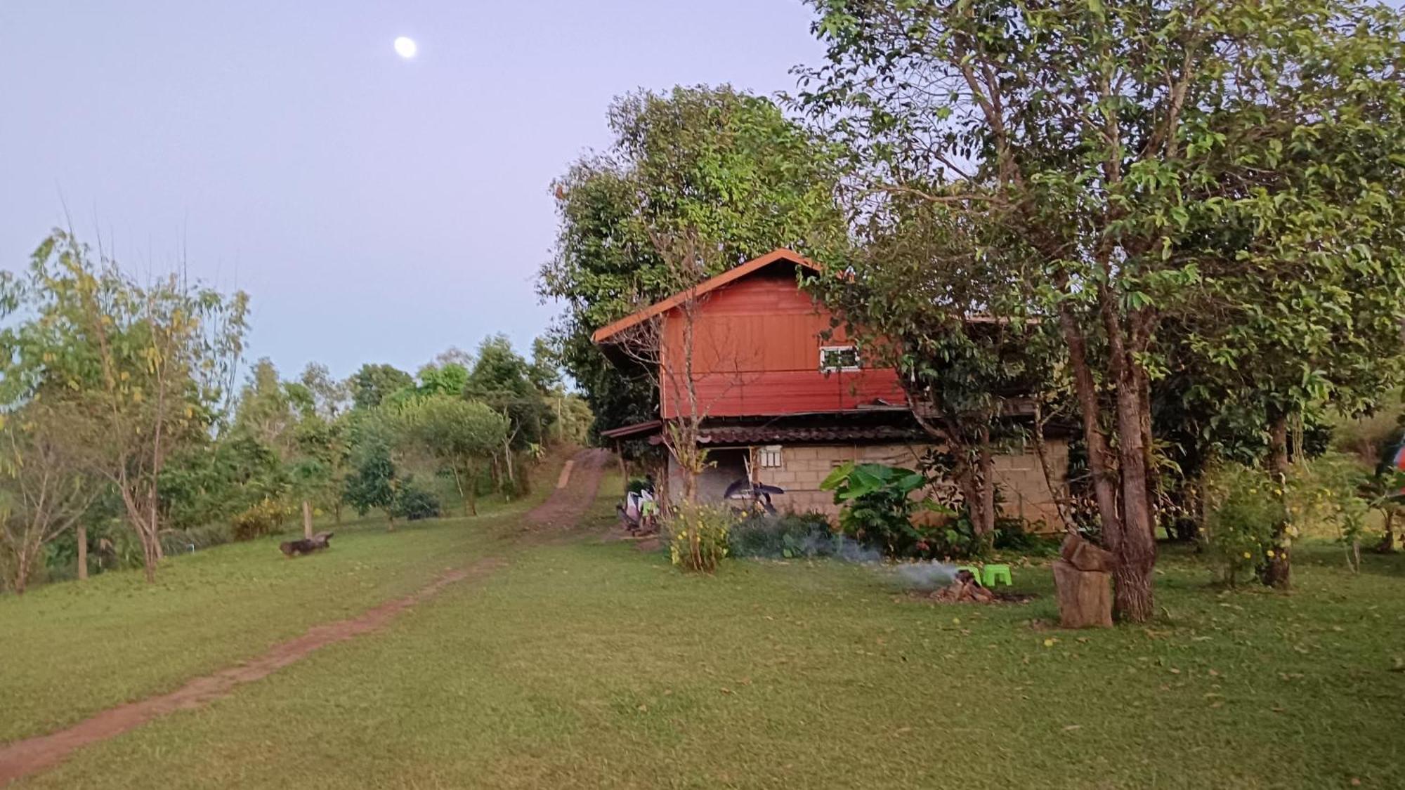 ไร่นิธิสุนทร Nithisoonthon Farmstay Mae Hong Son Zewnętrze zdjęcie